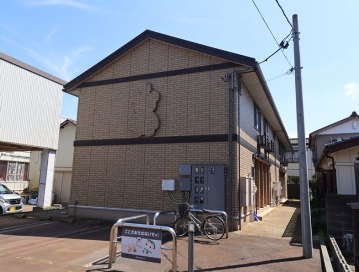 新潟県長岡市寿2(アパート)の賃貸物件の外観