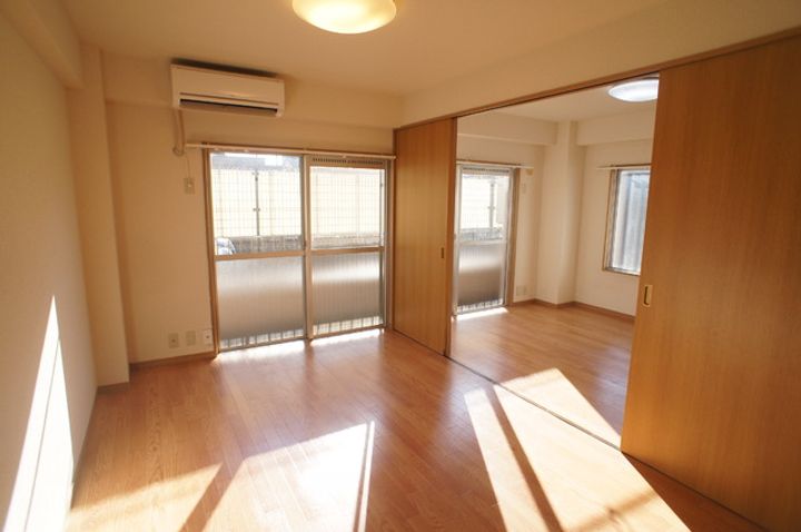 コーポ.アイの居間