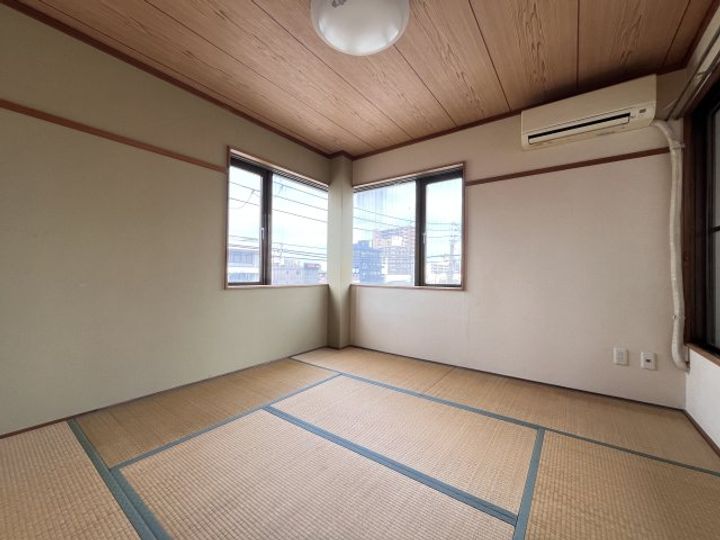 ライヴズビルの内装