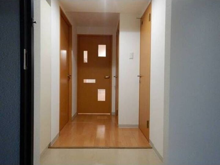 北海道札幌市中央区北十二条西15(マンション)の賃貸物件の玄関