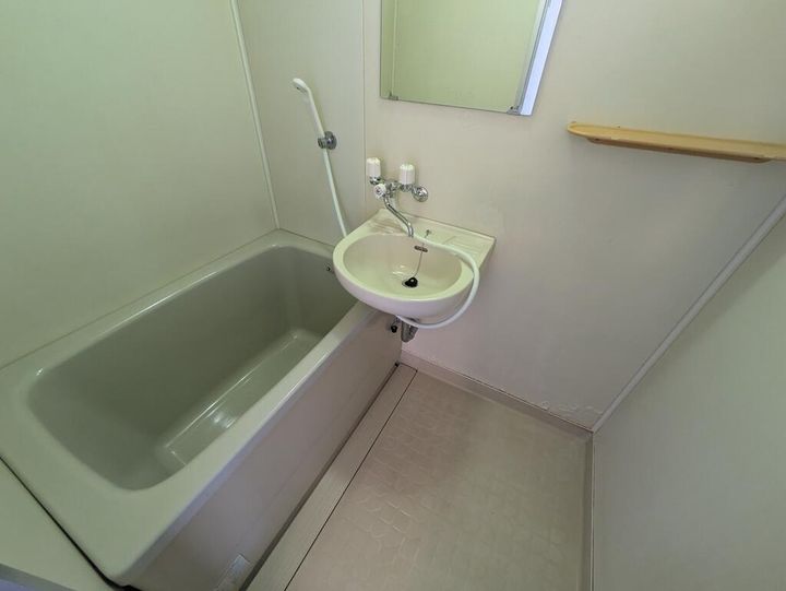 ハイツブローグレスの風呂