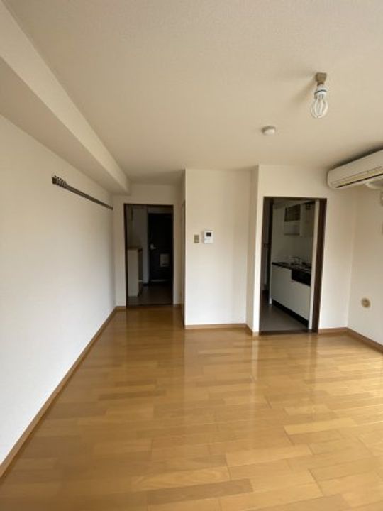 グラードビュウ百合丘の居間