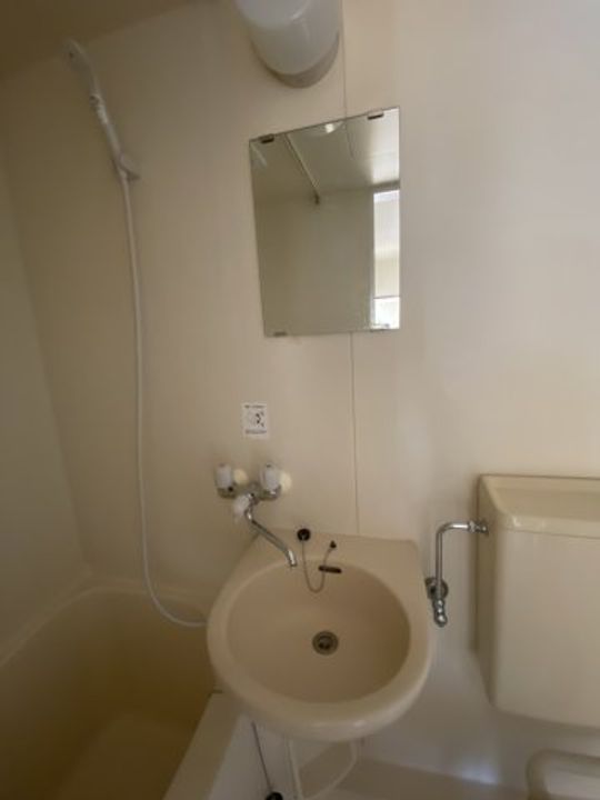 グラードビュウ百合丘の玄関