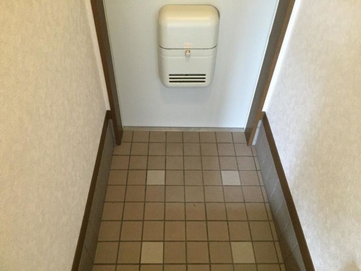 メゾンあさひの玄関