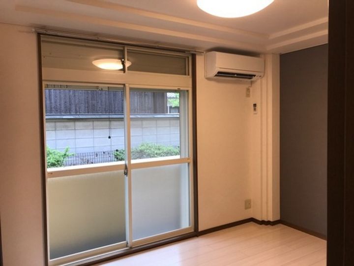 メゾンあさひの居間