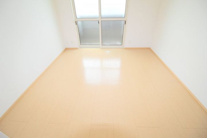 サンシャリテ向丘B棟の居間