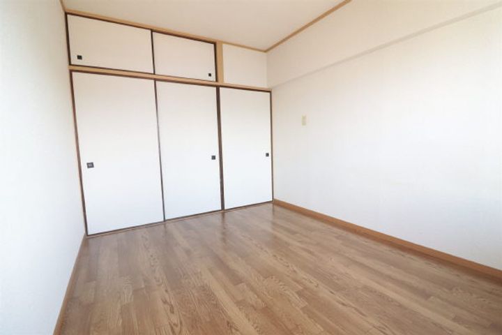 コーポむつみの居間