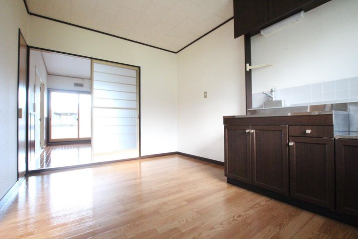 ハイツベルピアの居間