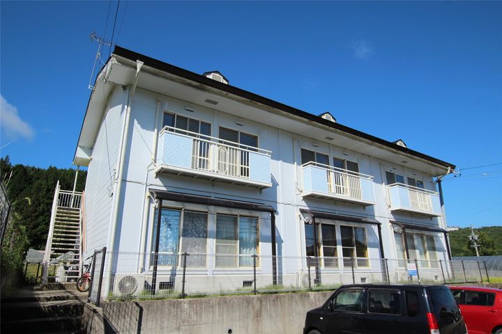 ハイツベルピアの外観