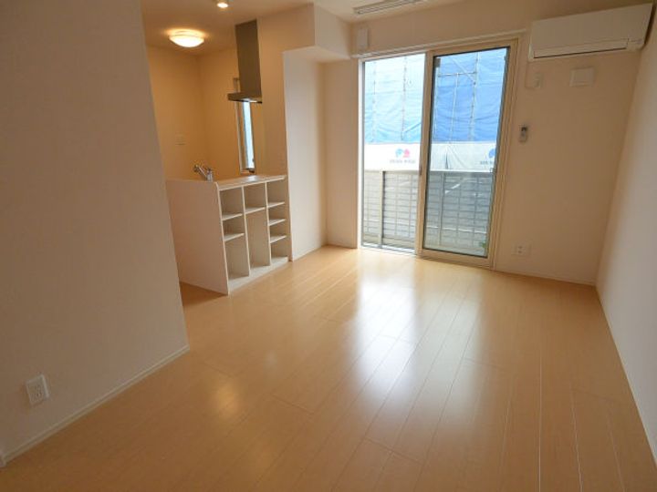 ティアラ Aの居間