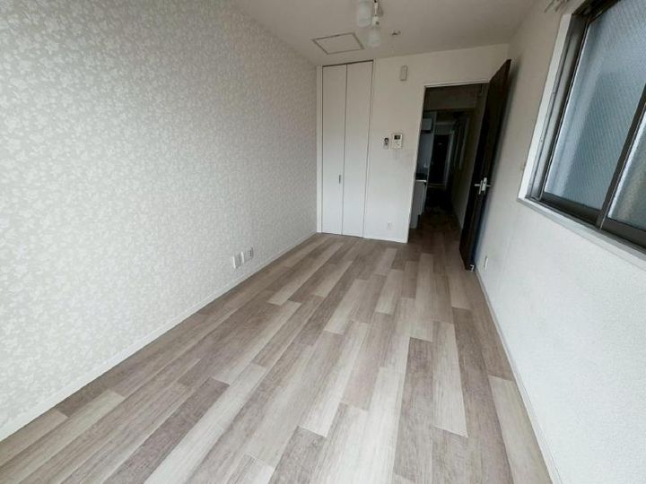 リバティ竹の塚駅前の内装