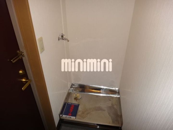 清水ビルの内装