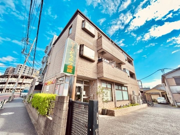 清水ビルの外観