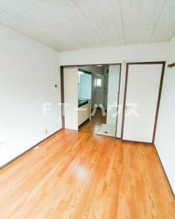 千葉県千葉市花見川区幕張町5(アパート)の賃貸物件の居間