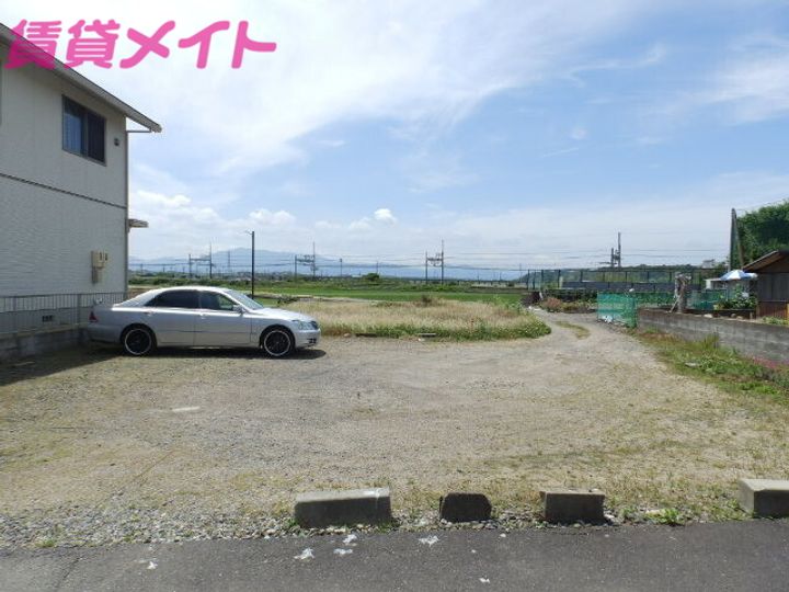 コリーヌ栗真の地図