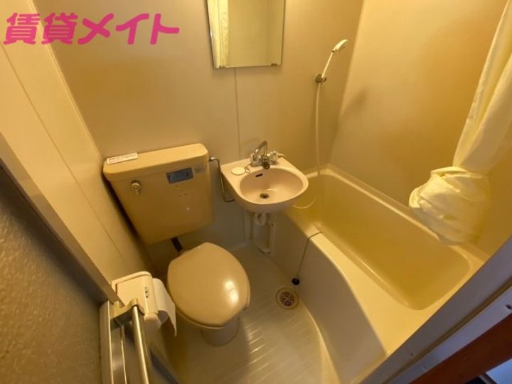 コリーヌ栗真の風呂