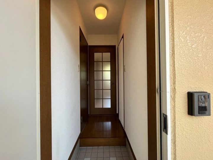 メゾンあさひの玄関