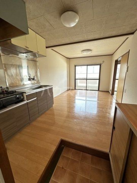 南台レジデンスの居間