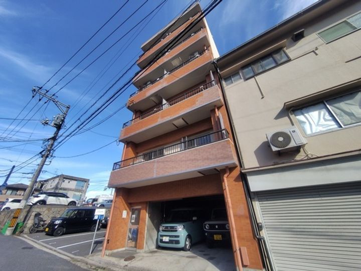 大松己斐ビルの外観