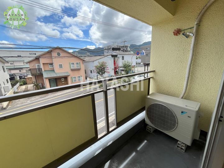 丸栄ビルの内装