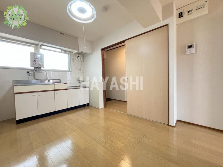 丸栄ビルの内装