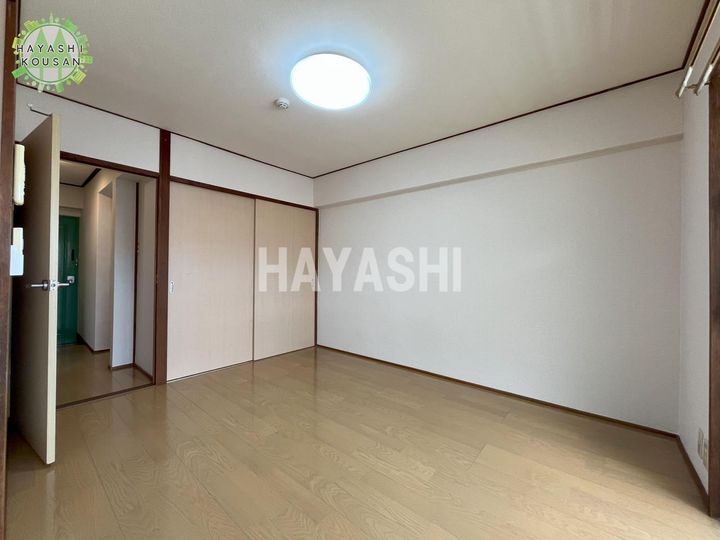 丸栄ビルの内装