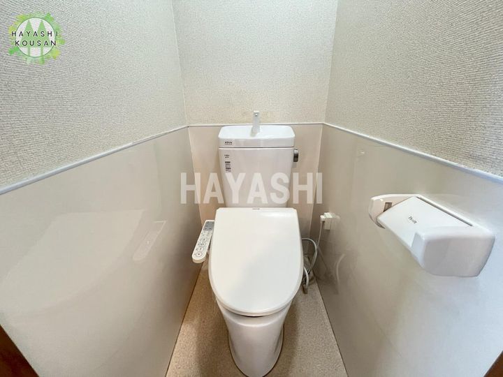 丸栄ビルの内装