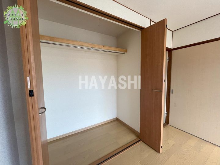 丸栄ビルの内装