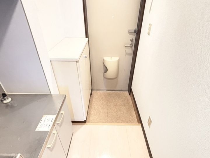 クレバネス町屋の玄関