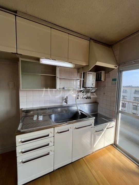 左近山団地3街区25号棟のキッチン
