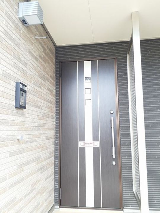 福島県伊達市保原町字旭町(アパート)の賃貸物件の玄関