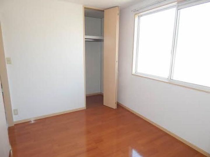 レシデンシア小森野 E棟の居間