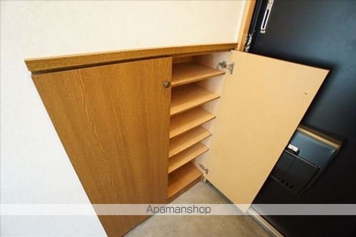 T・フラット1112の内装