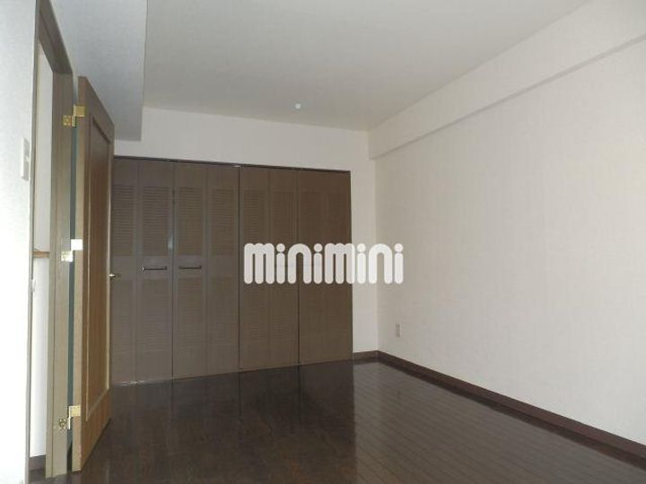 ロイヤルメゾン林の内装