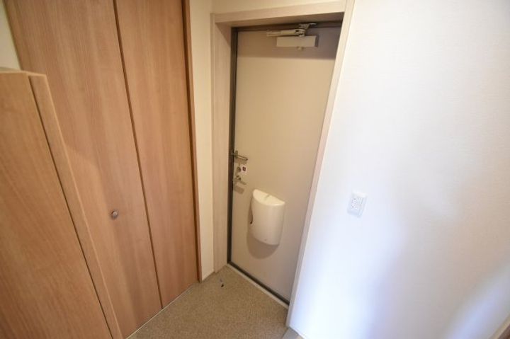 群馬県高崎市下之城町(アパート)の賃貸物件の玄関