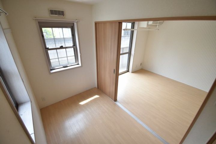 群馬県高崎市下之城町(アパート)の賃貸物件の居間