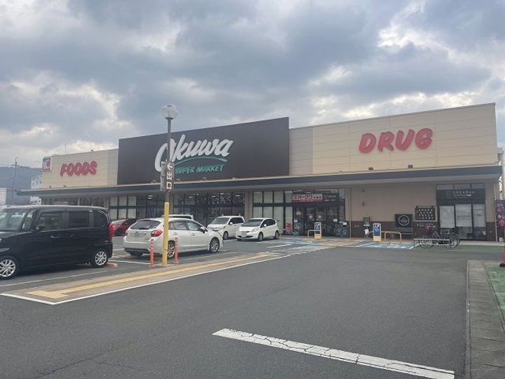 シャンドフル-ルIIの周辺