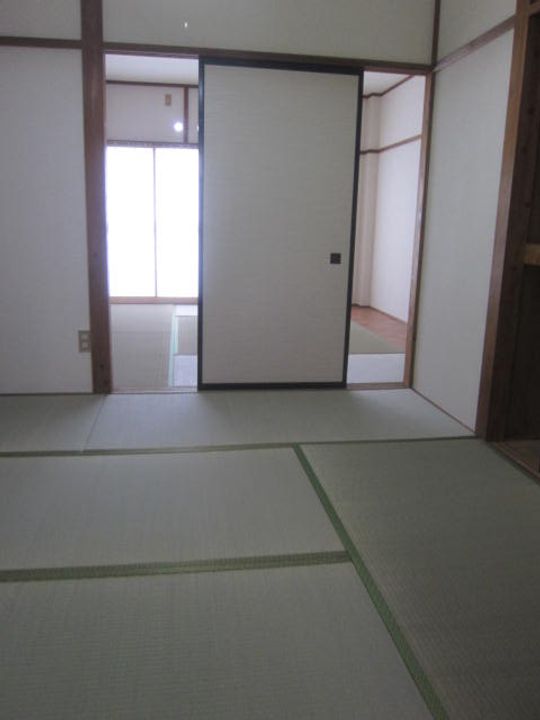 日の出ハイツの内装