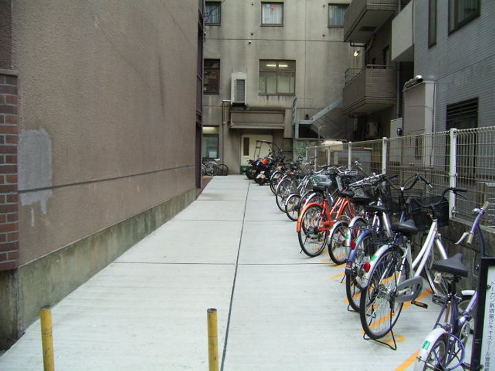 トーカン新宿第2キャステールの地図