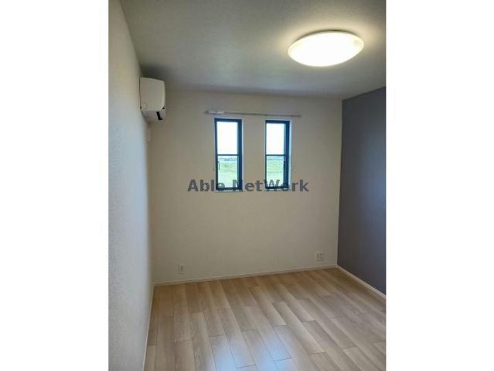 メゾンアールエスピーの居間