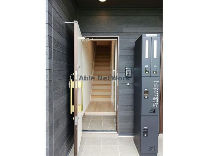 メゾンアールエスピーの玄関