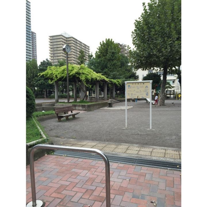 アラート木場公園の周辺