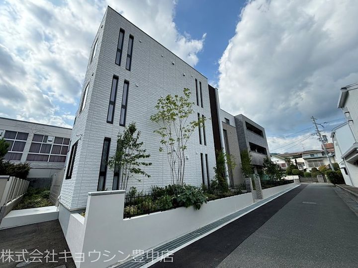 箕面フォレスト 百楽荘の外観