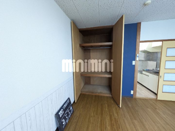 アパートメント北深志の内装