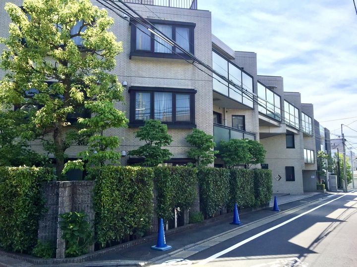 インペリアル表参道の外観