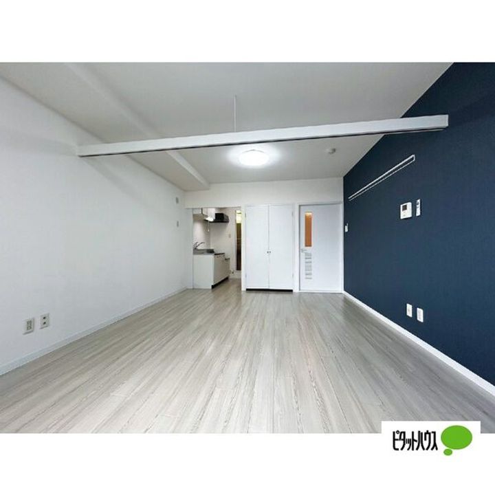 ウィスタリア元町の居間