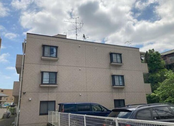 神奈川県横浜市神奈川区片倉4(マンション)の賃貸物件の外観