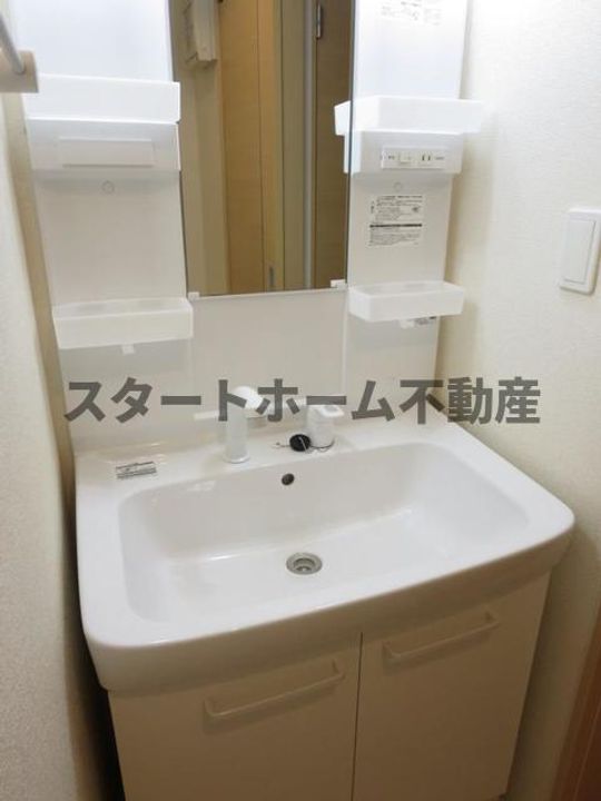 ジュネス・NK Bの内装