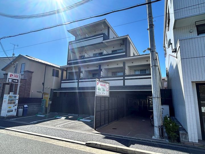 EXCEED御所北の外観