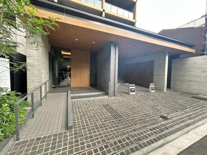 ザ・四条烏丸レジデンスの地図